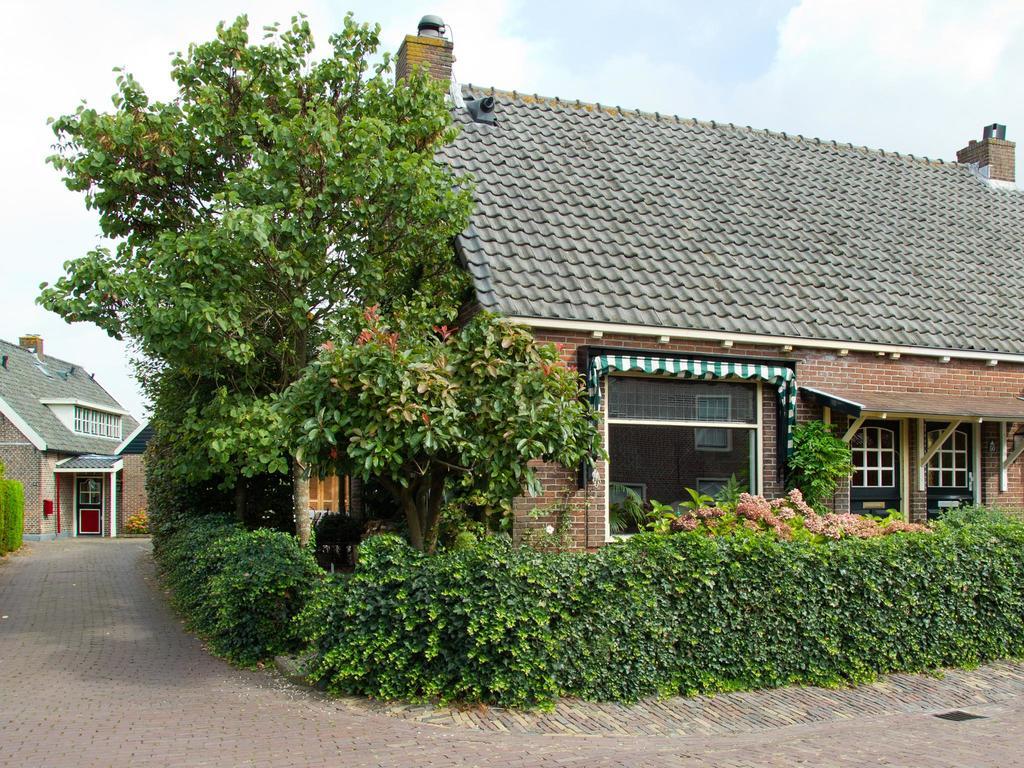 Hoevell Huizen Buitenkant foto
